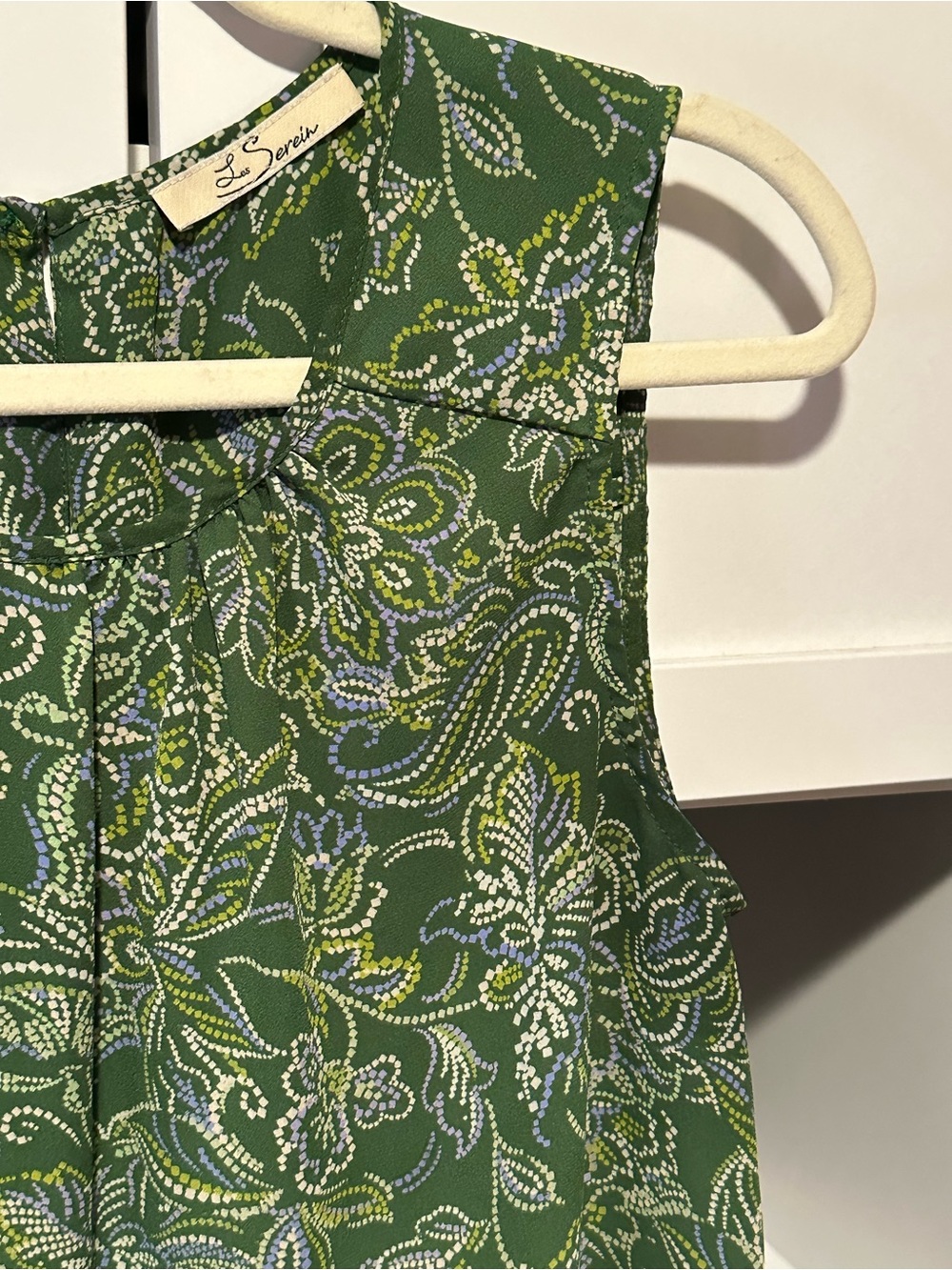 Green Paisley Sleeveless Blouse | Medium - Picture 4 of 9